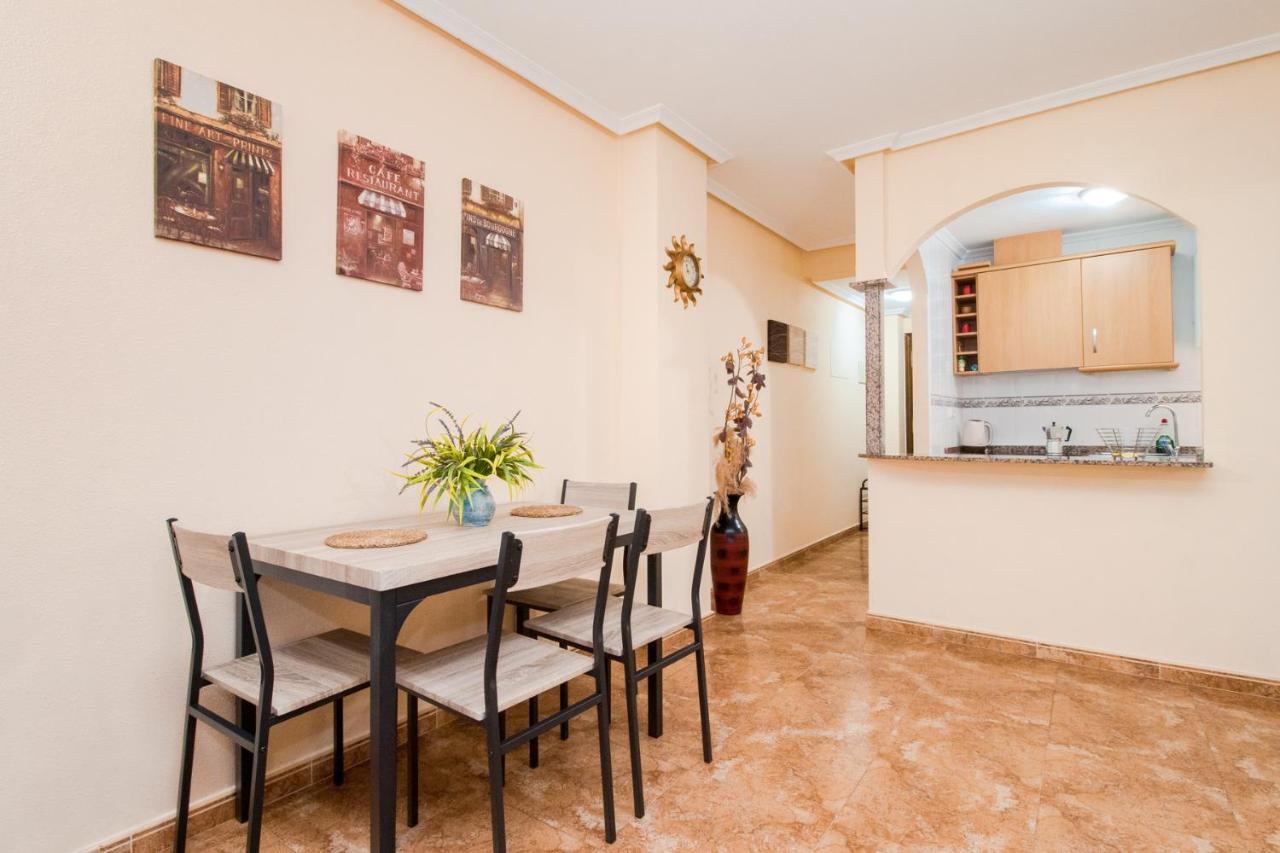 Apartmento TOMILLO Torrevieja Esterno foto