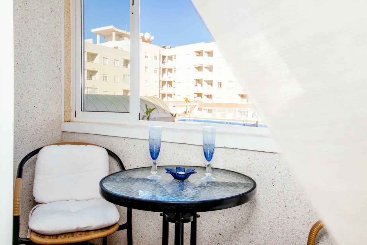 Apartmento TOMILLO Torrevieja Esterno foto