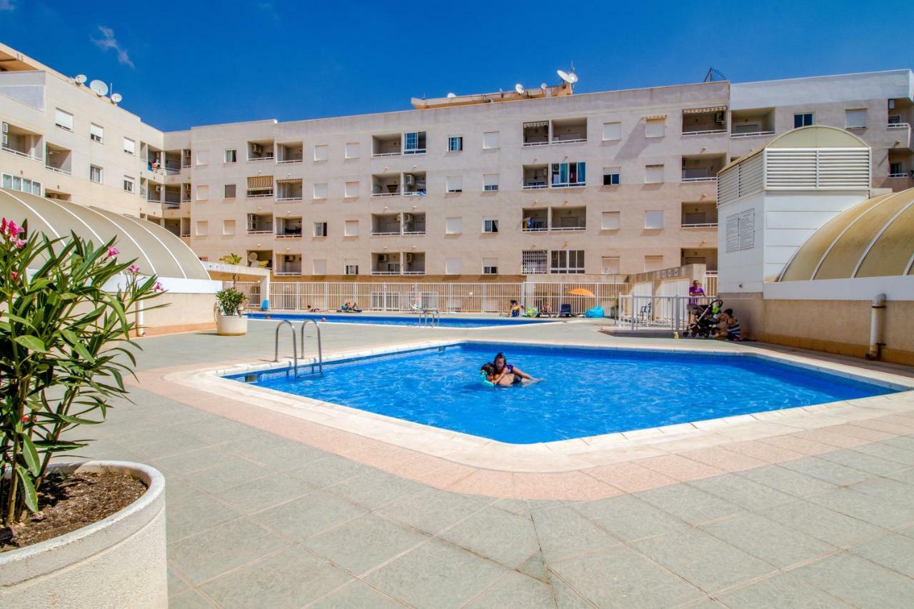 Apartmento TOMILLO Torrevieja Esterno foto